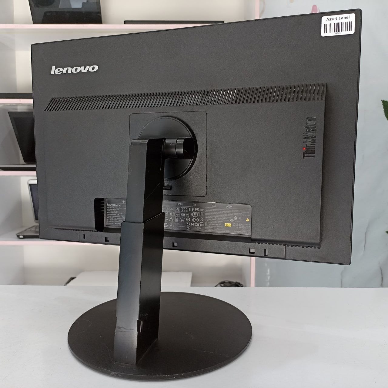 مانیتور 22 اینچ Lenovo T2254P